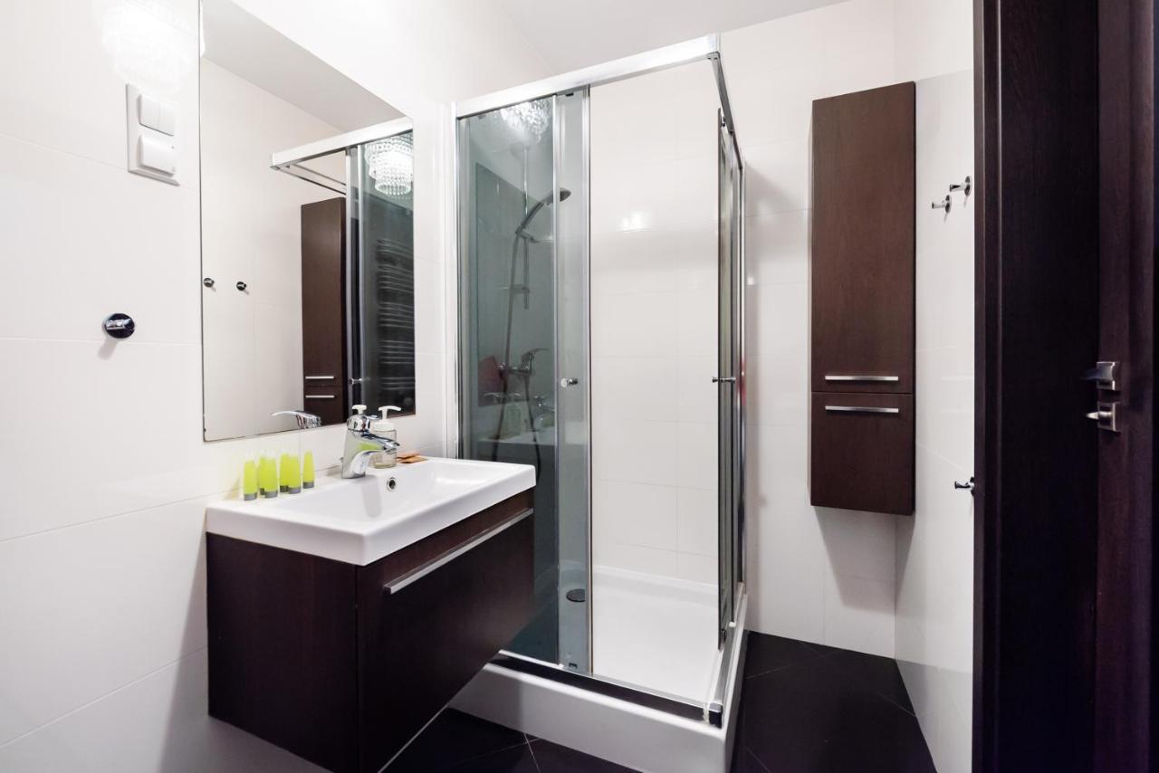 Wola Pleasure Place Apartment 바르샤바 외부 사진