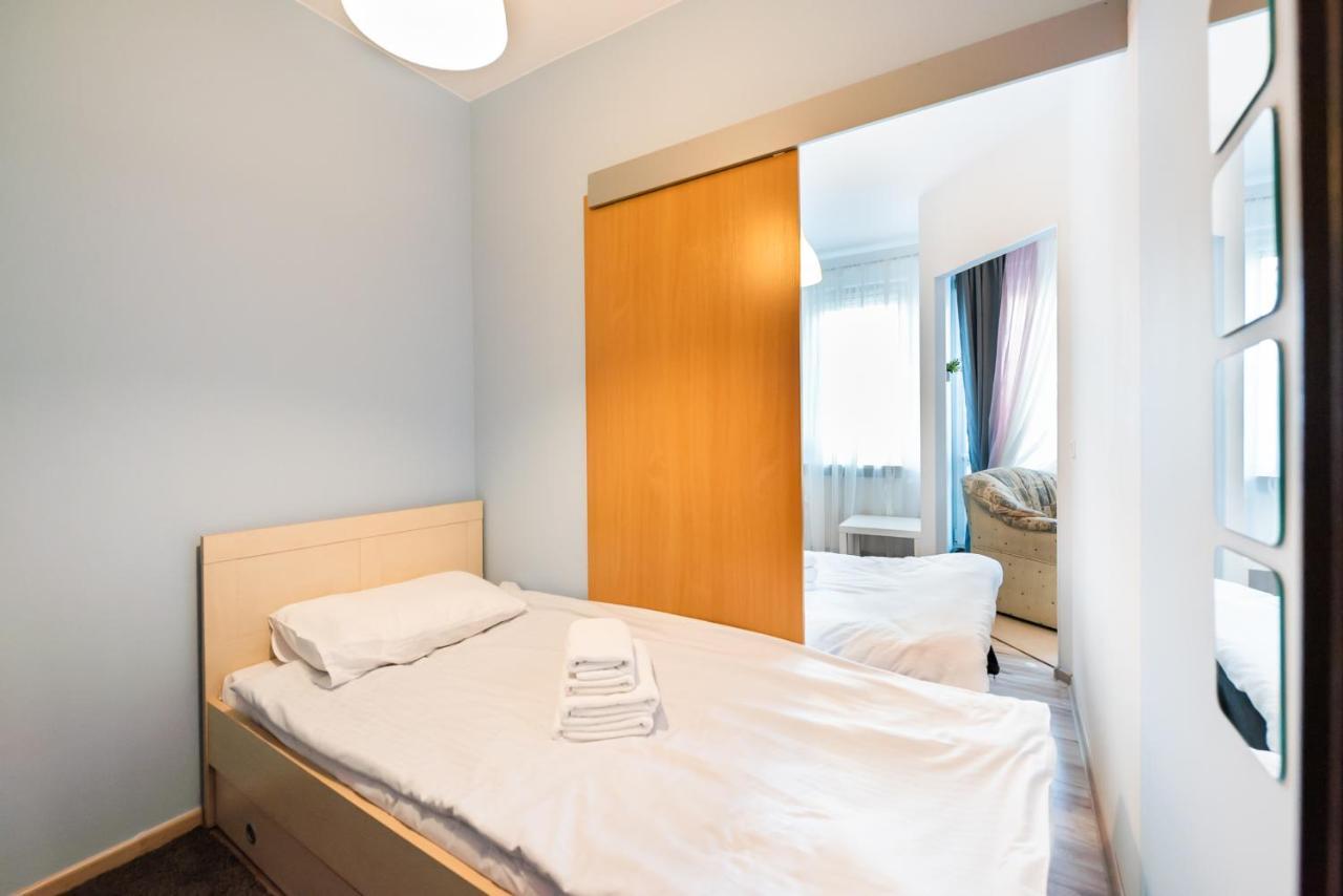 Wola Pleasure Place Apartment 바르샤바 외부 사진