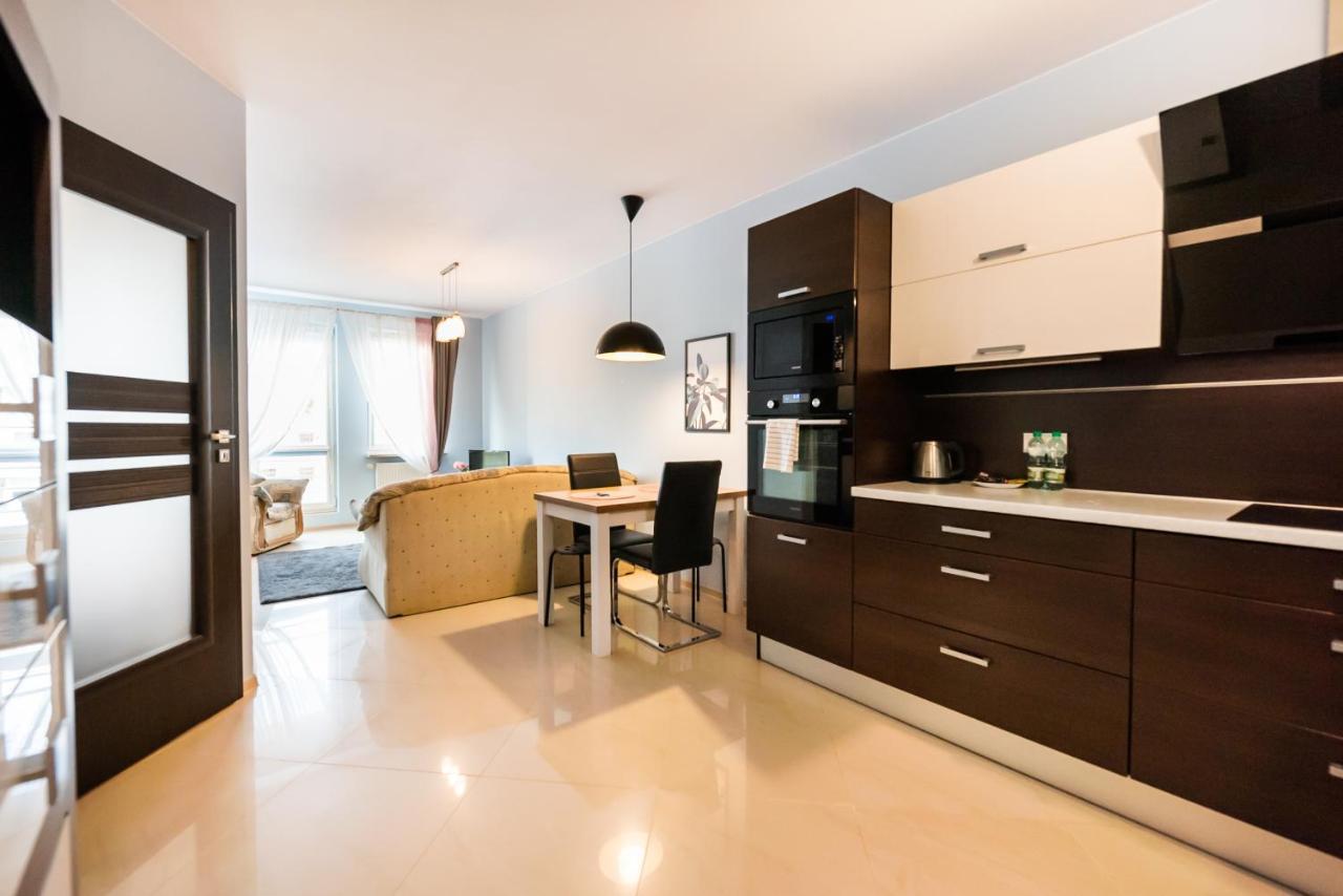 Wola Pleasure Place Apartment 바르샤바 외부 사진